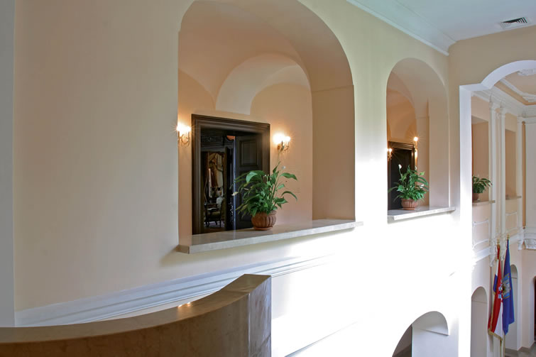 Dverce Palace - Luka Mjeda